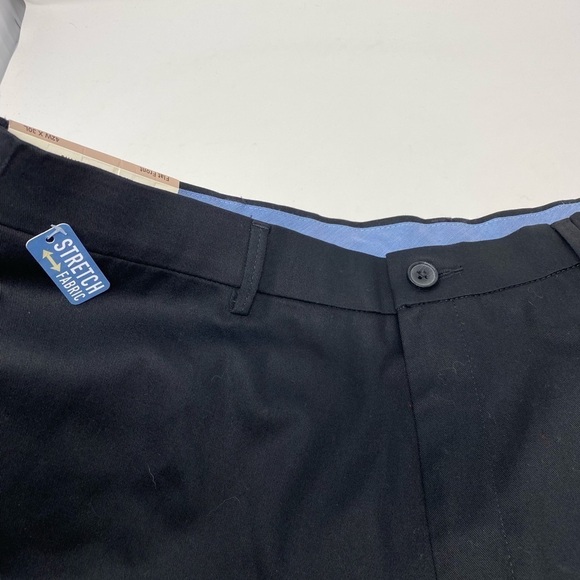 NEW - Men’s Premium No Iron Black Khaki Pants Size 42W x30L - Picture 3 of 7